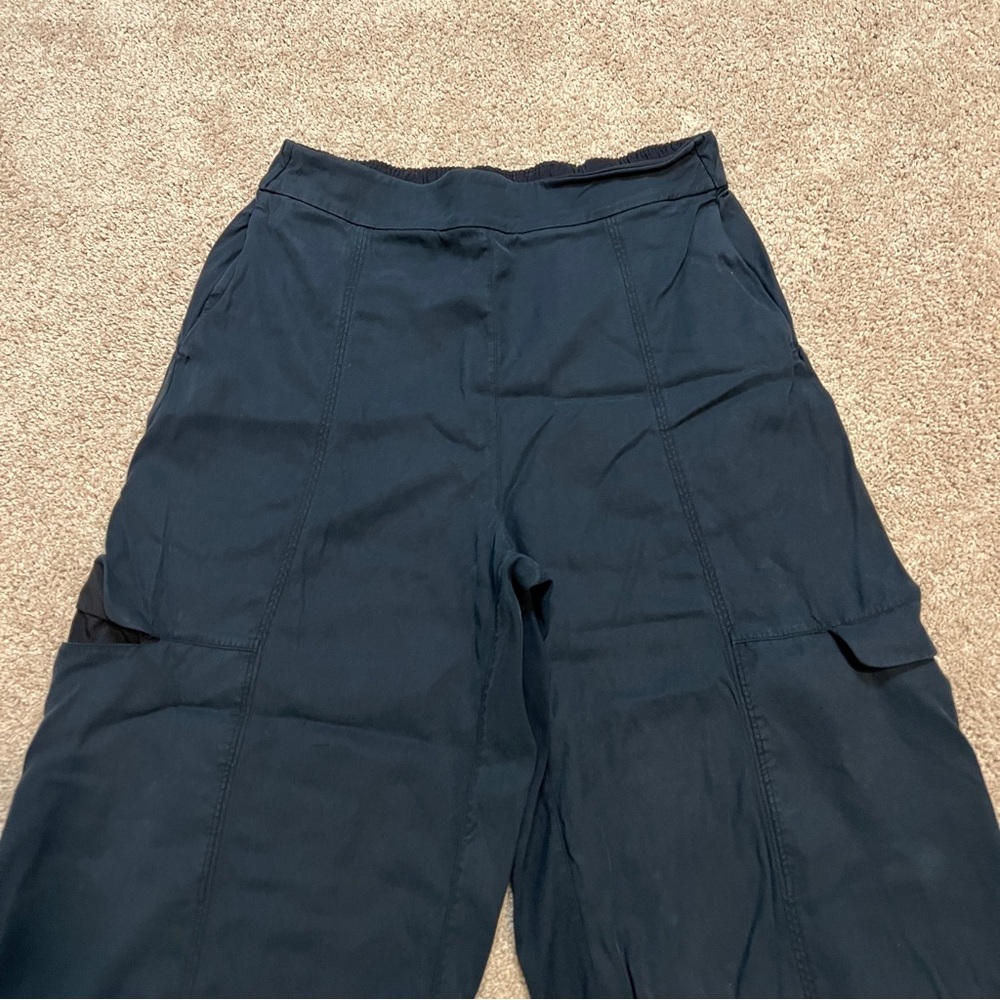 Women’s Lululemon Metropolis Maven High Rise Crop Pants Size 6 - Picture 7 of 11